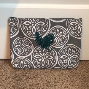 Thirty-One Zipper Pouch
